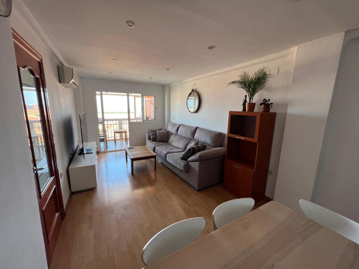 Appartamento 3 Bedrooms With The Sea View